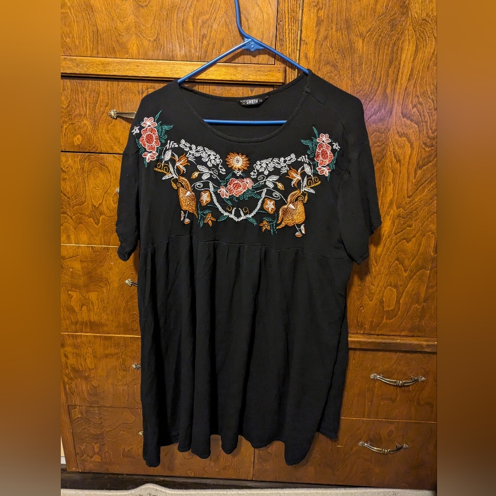 SHEIN black dress embroidered with flowers